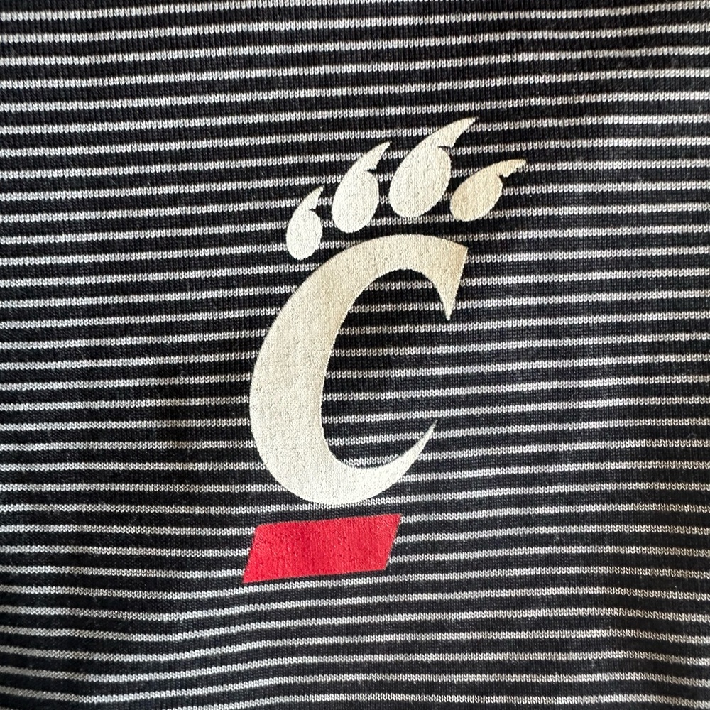 Under Armour Cincinnati Bearcats 1/4 Zip Pullover Women’s Small - Picture 2 of 7